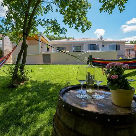 Villa Paradise *