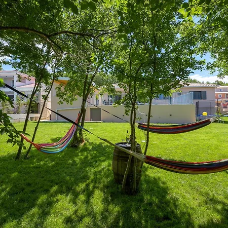 Villa Paradise *