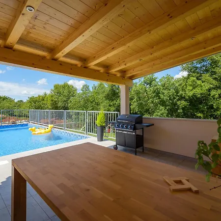 Villa Paradise